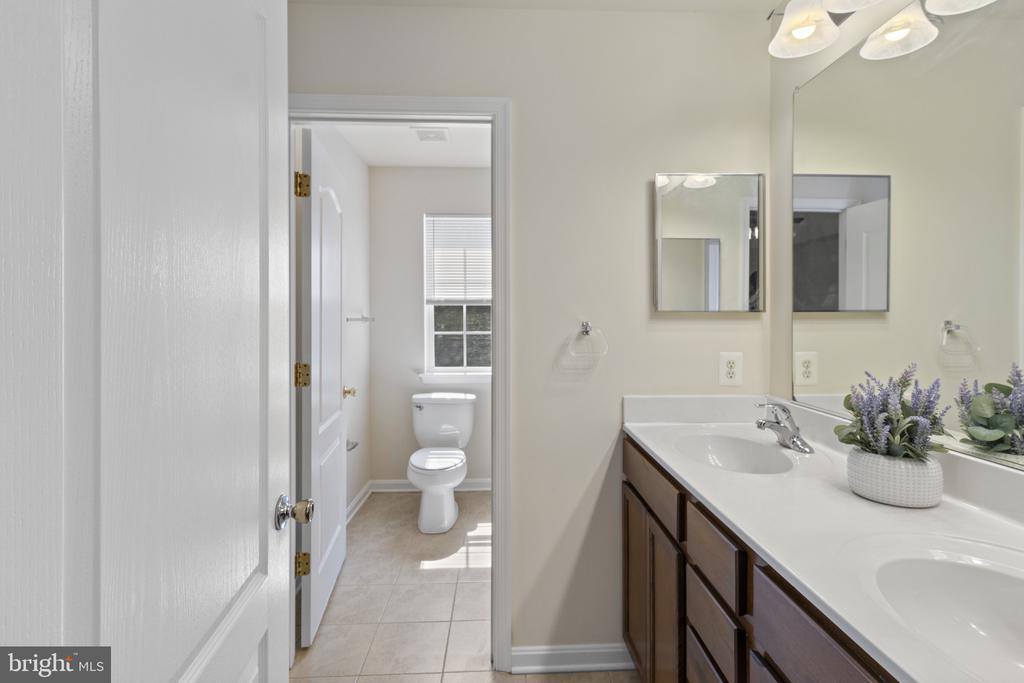 8701 Lindendale Drive, Laurel, MD 20707