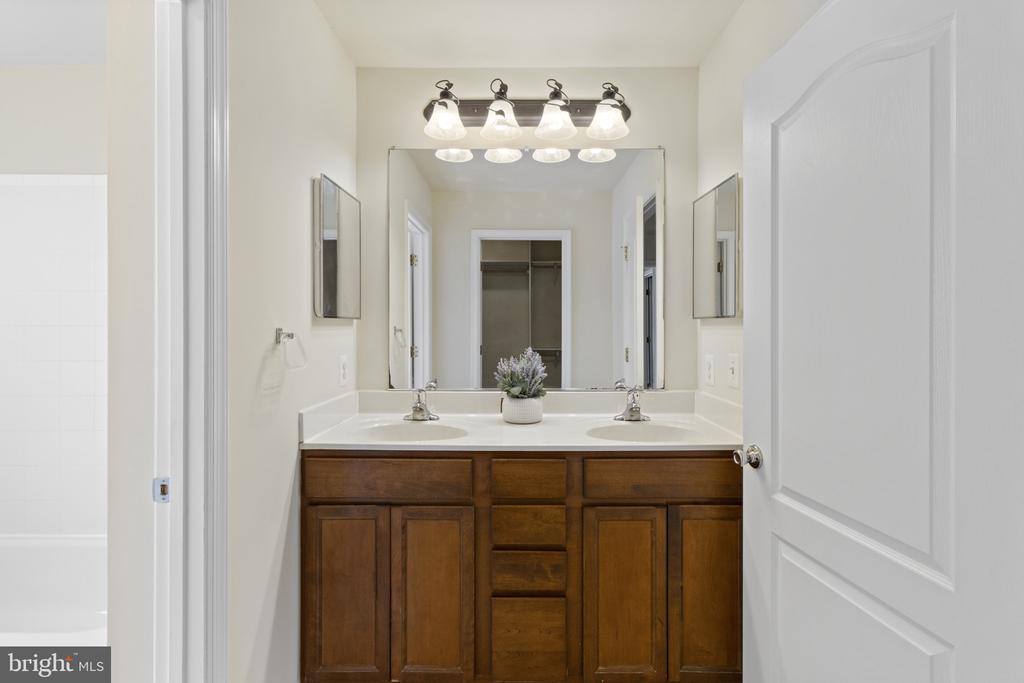 8701 Lindendale Drive, Laurel, MD 20707