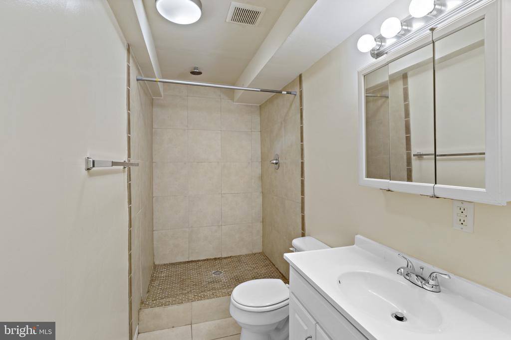 8701 Lindendale Drive, Laurel, MD 20707