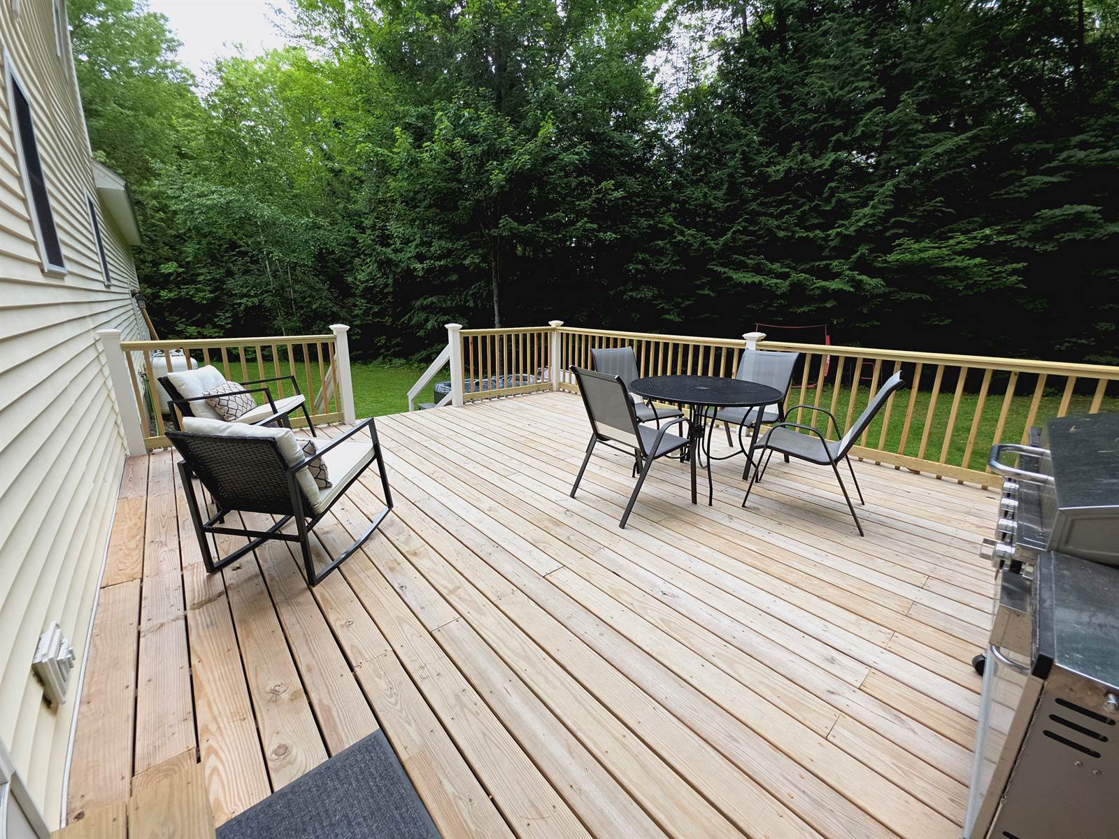 127 Mary Lane, Oakland, ME 04963