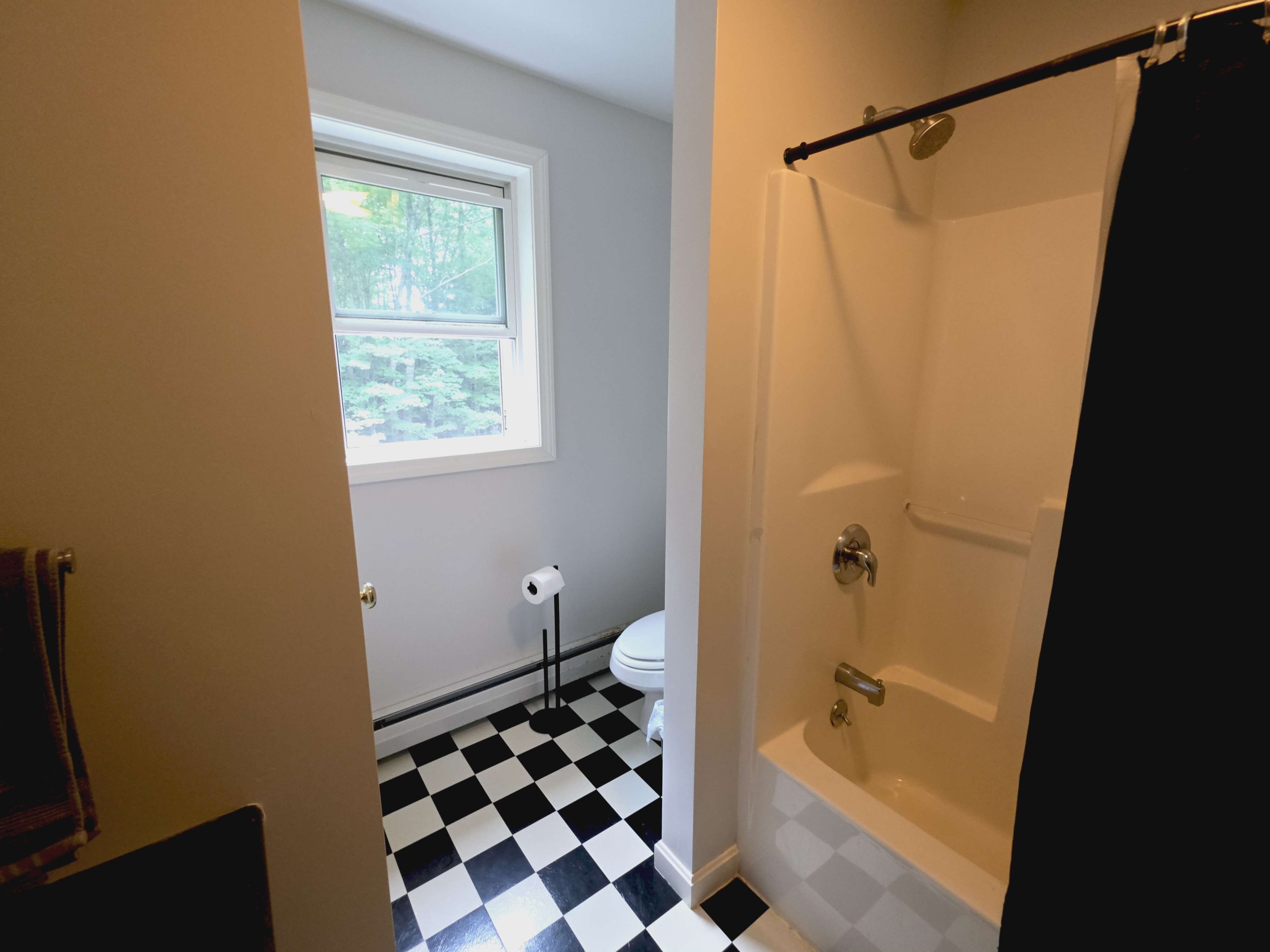 127 Mary Lane, Oakland, ME 04963