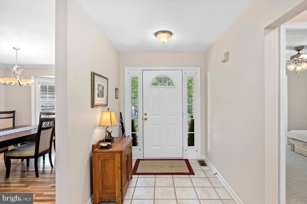 814 Eastover Pkwy, Locust Grove, VA 22508