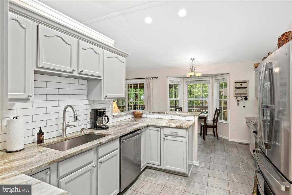 814 Eastover Pkwy, Locust Grove, VA 22508