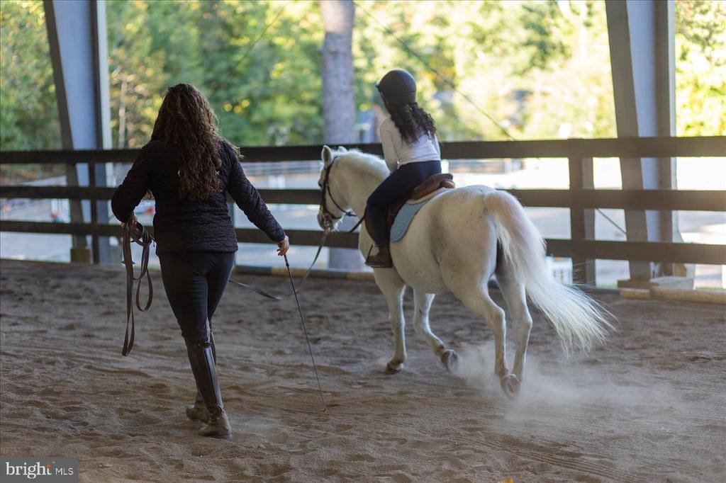 814 Eastover Pkwy, Locust Grove, VA 22508