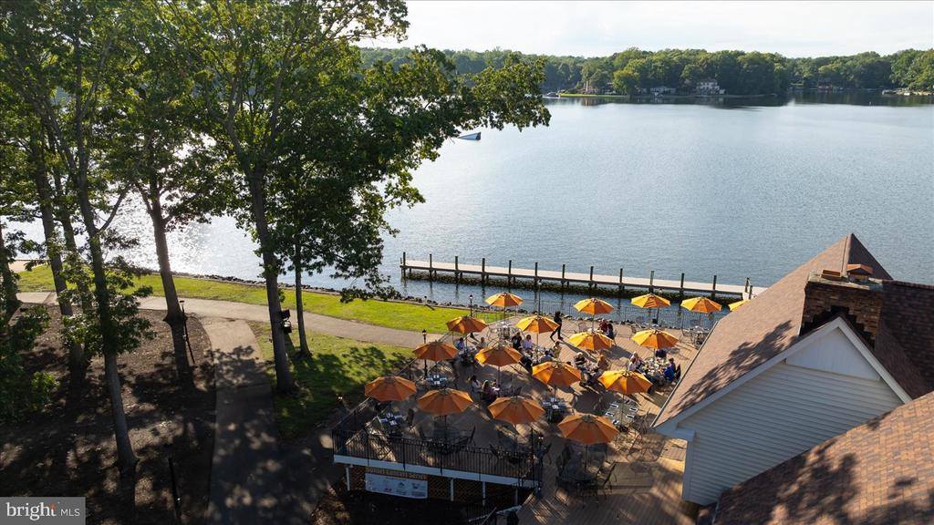 814 Eastover Pkwy, Locust Grove, VA 22508