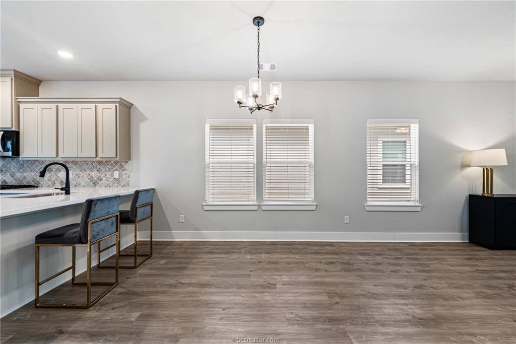 909 Fork Court, College Station, TX 77845