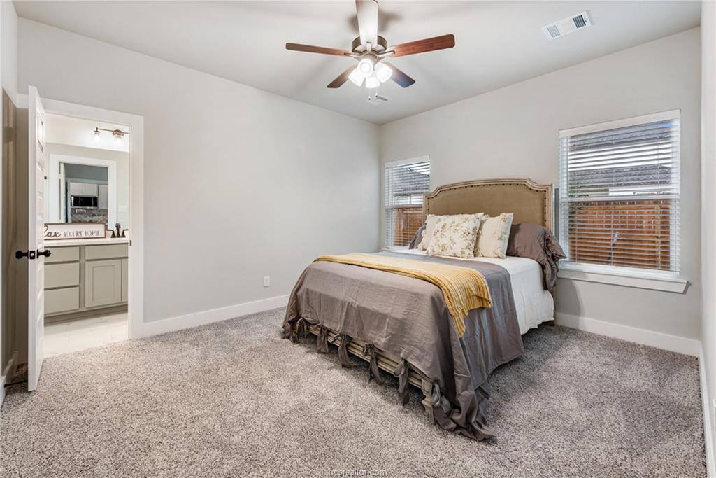 909 Fork Court, College Station, TX 77845