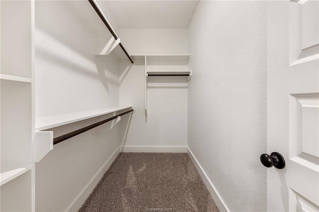 909 Fork Court, College Station, TX 77845