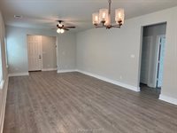 909 Fork Court, College Station, TX 77845