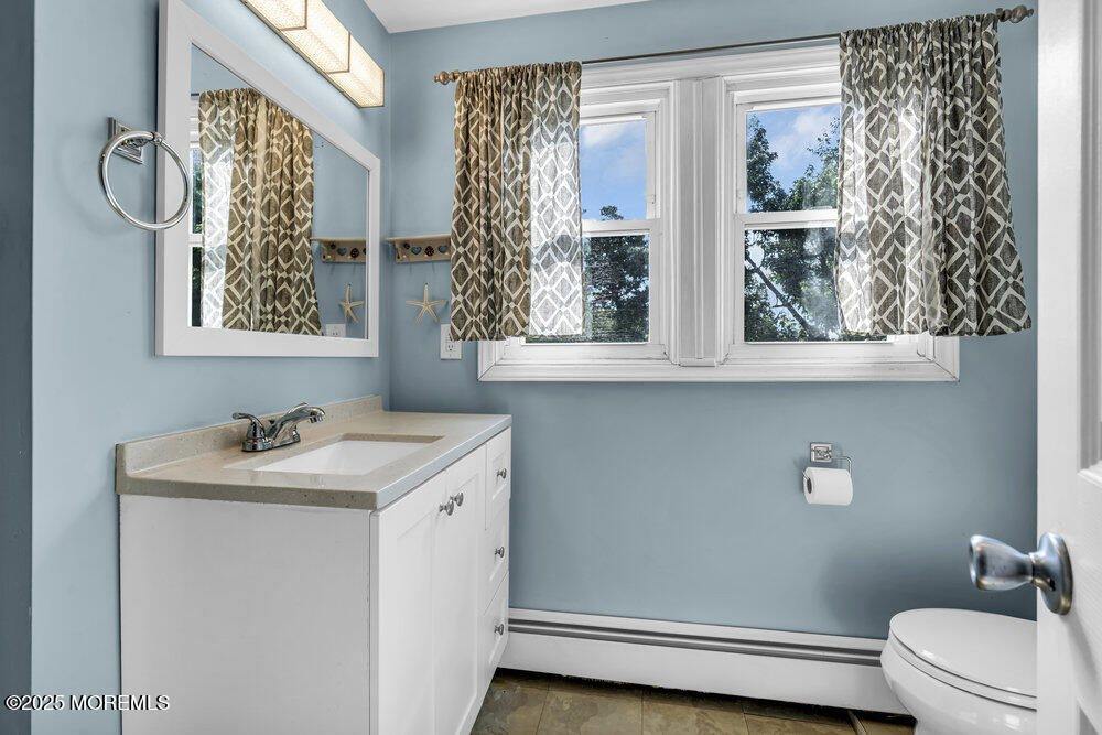 194 Washington Street, Keyport, NJ 07735