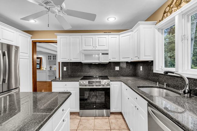 381 Buchanan Blvd, Red Bank, NJ 07701