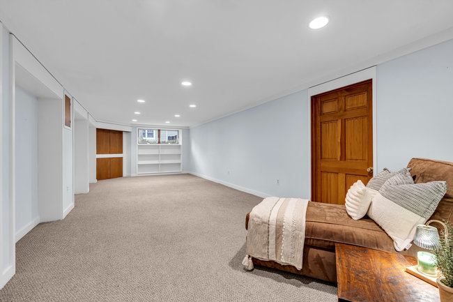 381 Buchanan Blvd, Red Bank, NJ 07701