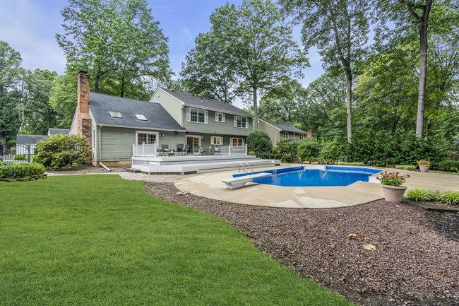 381 Buchanan Blvd, Red Bank, NJ 07701