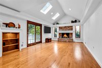 381 Buchanan Blvd, Red Bank, NJ 07701