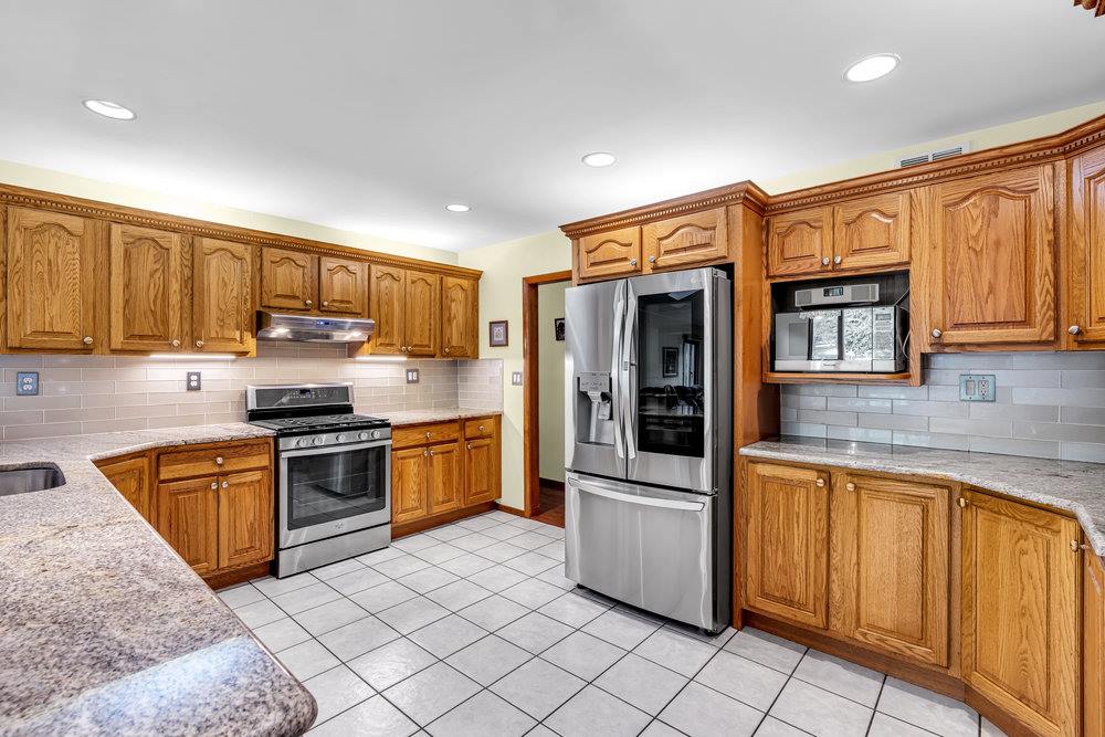 53 Edison Ave, Tinton Falls, NJ 07724