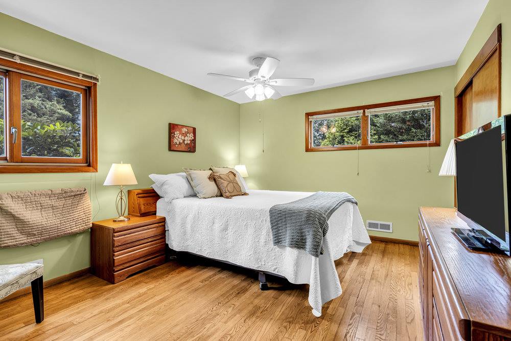 53 Edison Ave, Tinton Falls, NJ 07724