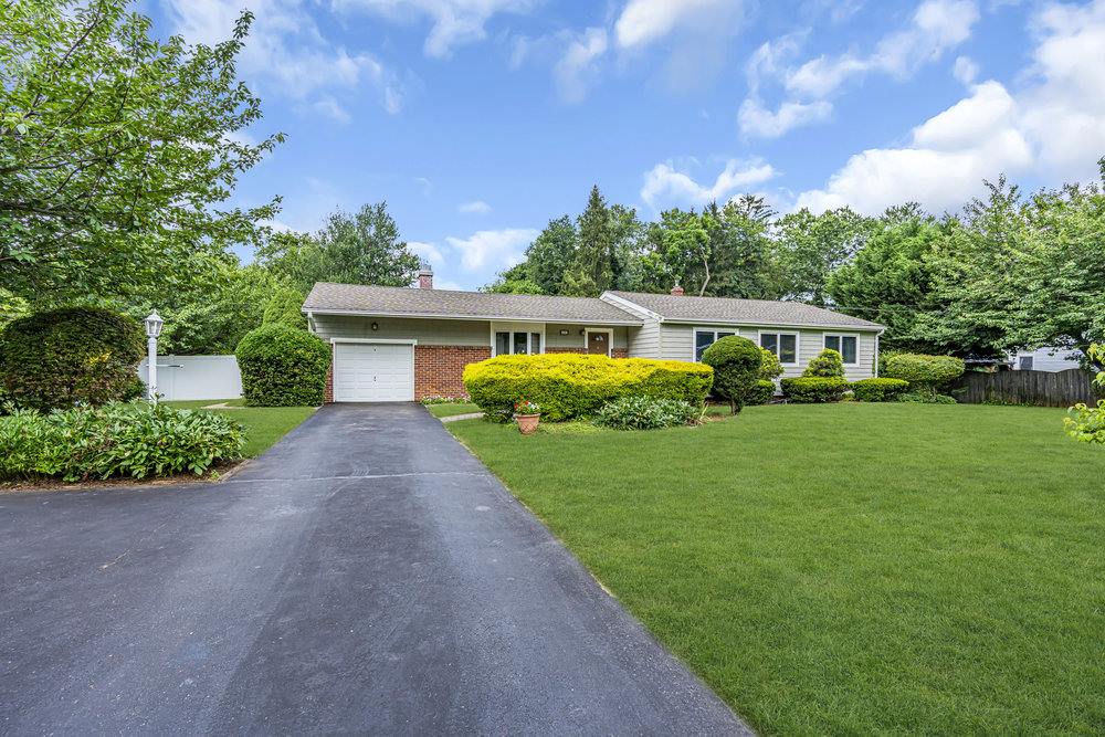 53 Edison Ave, Tinton Falls, NJ 07724