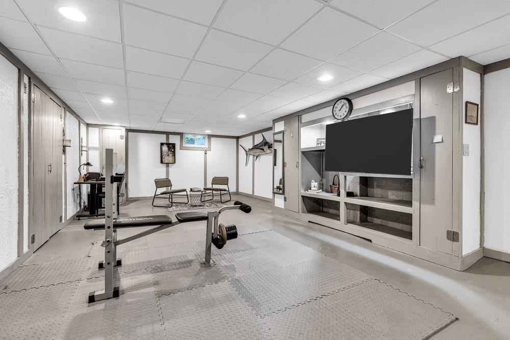 53 Edison Ave, Tinton Falls, NJ 07724