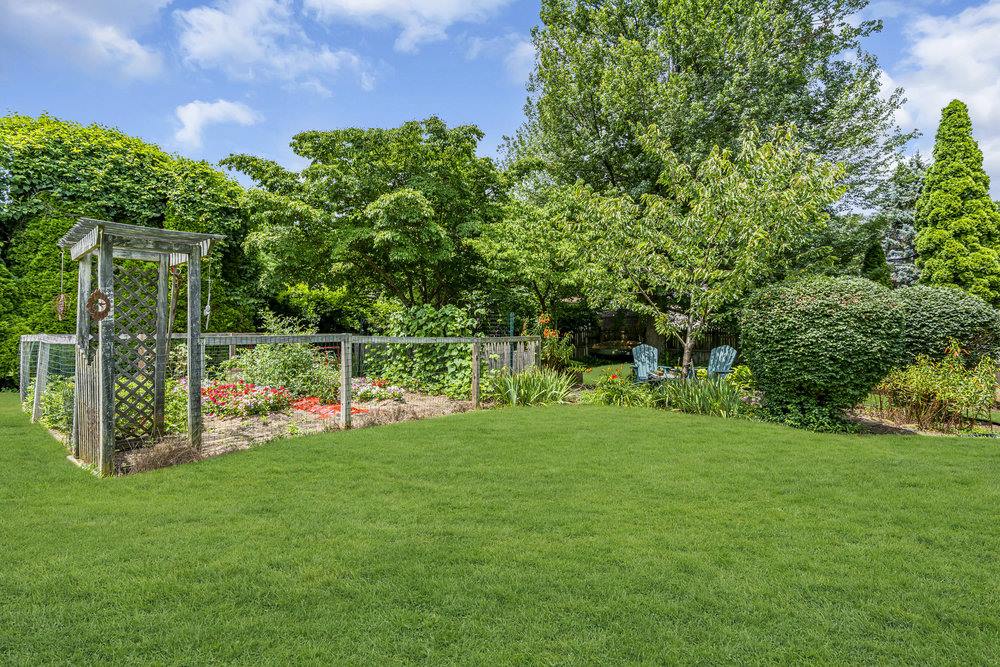 53 Edison Ave, Tinton Falls, NJ 07724