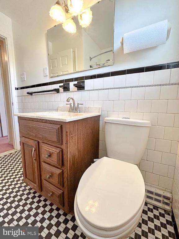 4540 Hazelwood Avenue, Baltimore, MD 21206