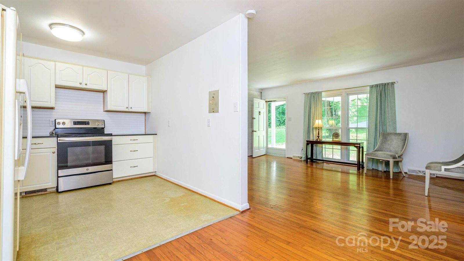 51 Bell Road, Asheville, NC 28805