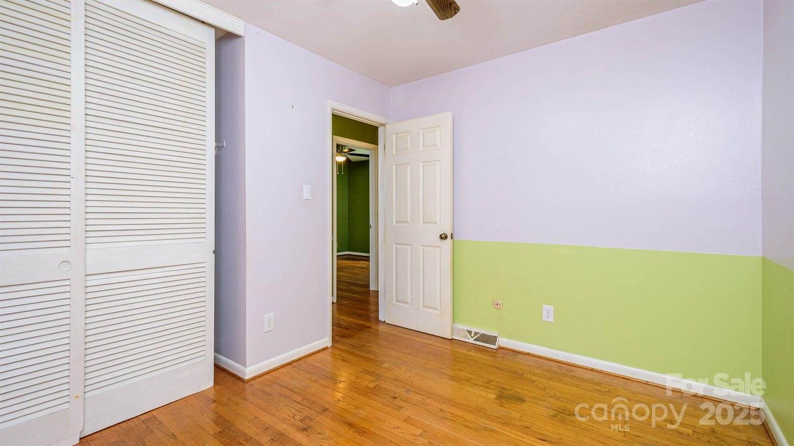 51 Bell Road, Asheville, NC 28805