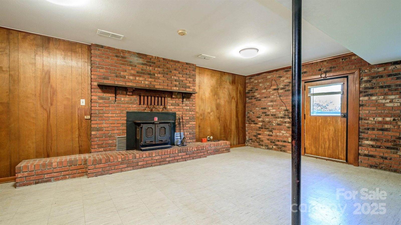 51 Bell Road, Asheville, NC 28805