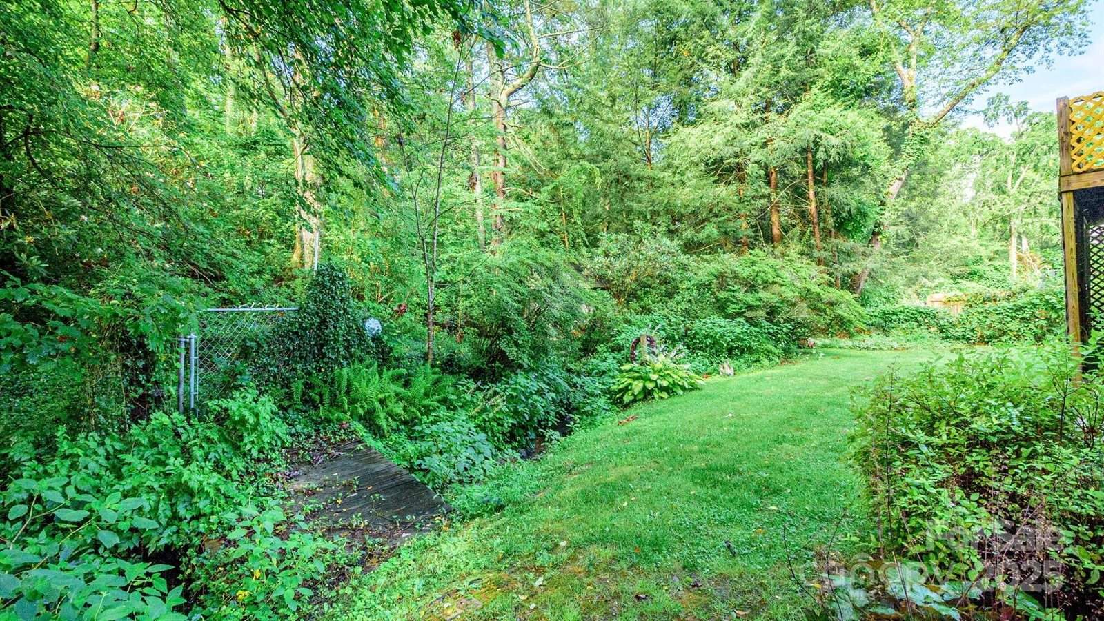 51 Bell Road, Asheville, NC 28805