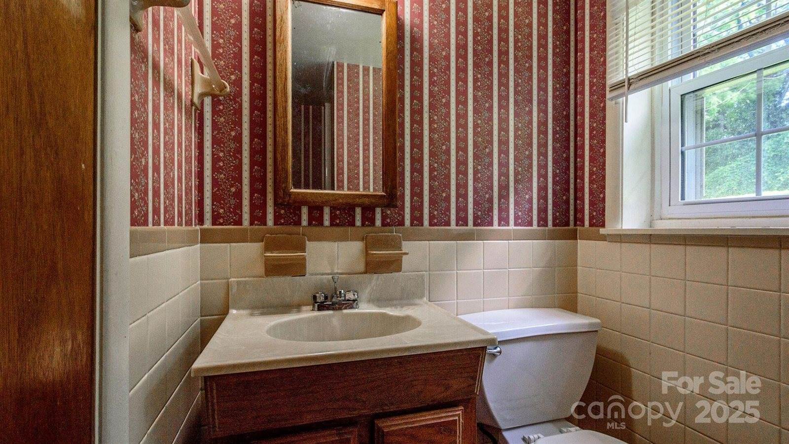 51 Bell Road, Asheville, NC 28805