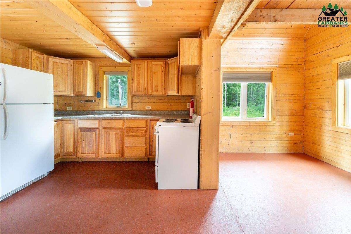 1403 Ballaine Road, Fairbanks, AK 99709