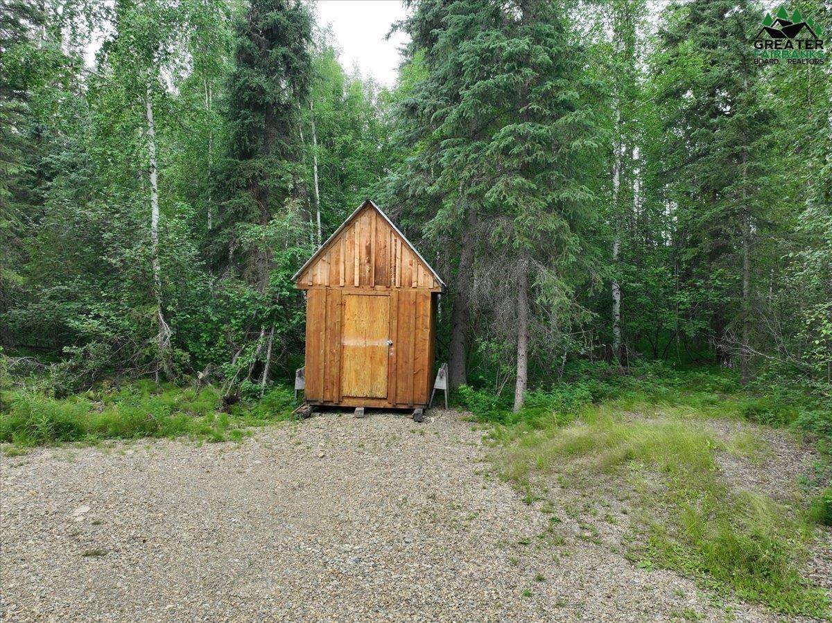 1403 Ballaine Road, Fairbanks, AK 99709