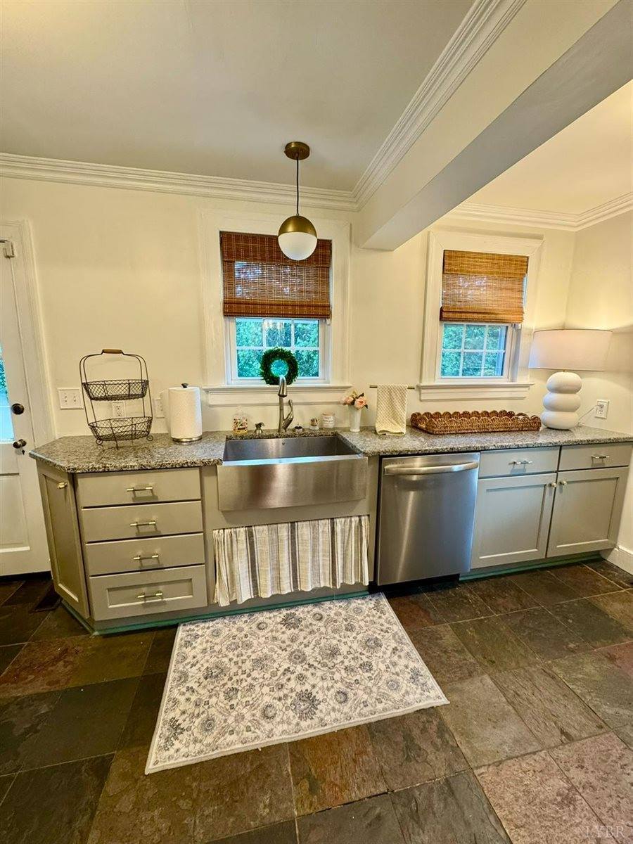 1706 Morrison Drive, Lynchburg, VA 24503