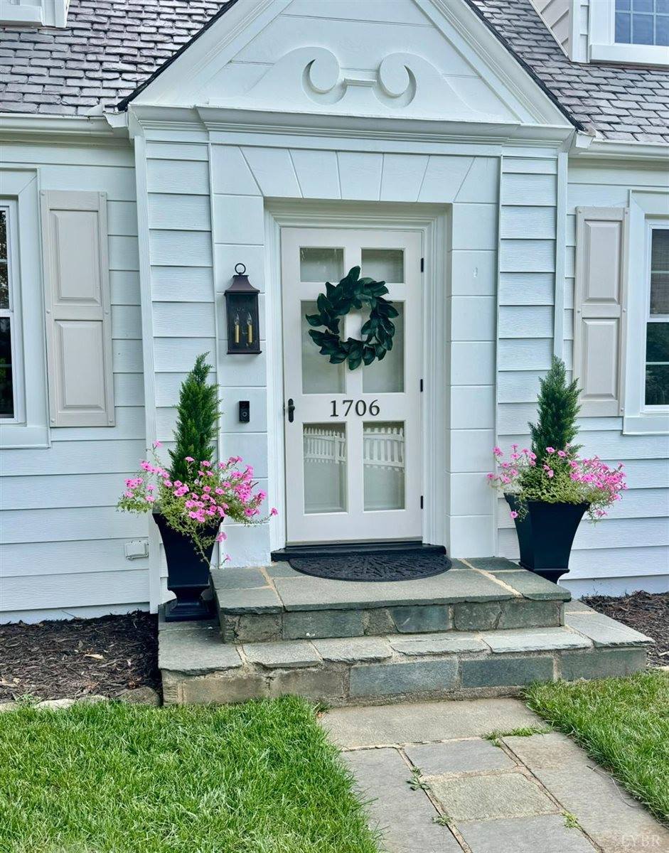 1706 Morrison Drive, Lynchburg, VA 24503