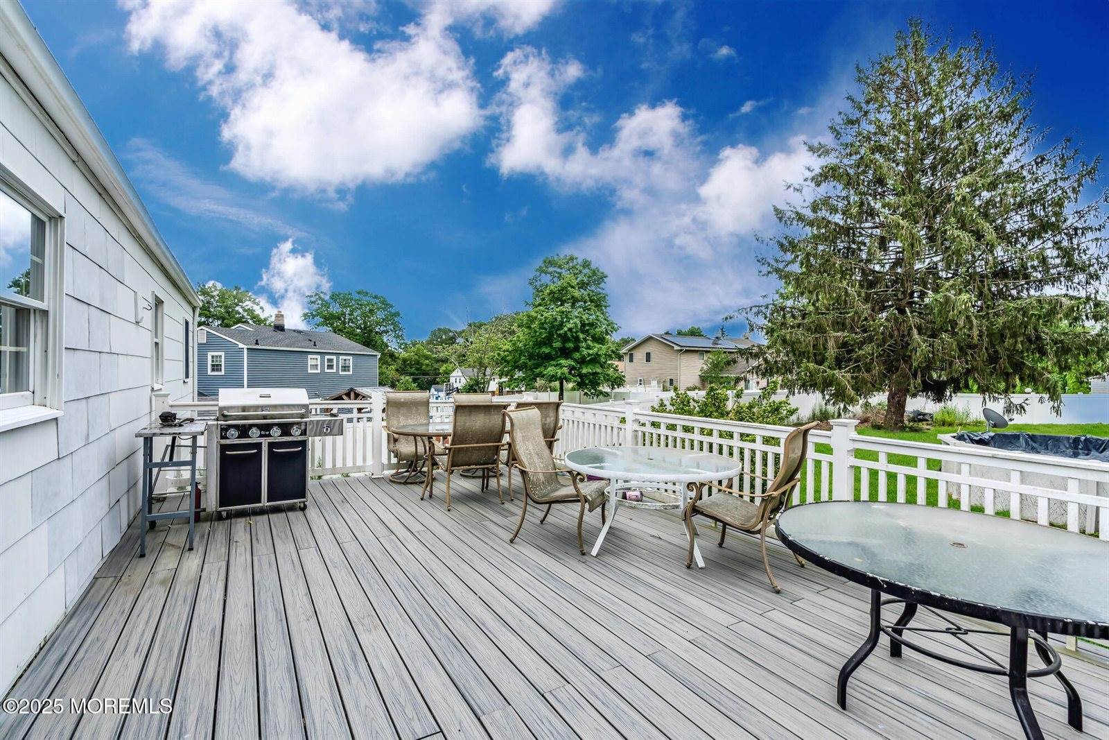 7 Southport Drive, Howell, NJ 07731