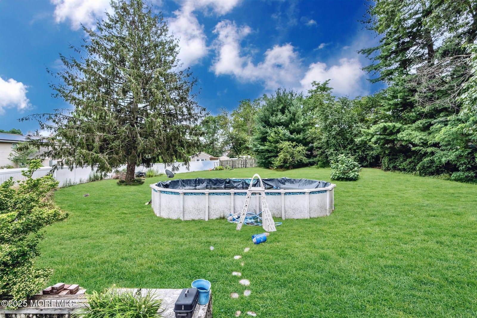 7 Southport Drive, Howell, NJ 07731