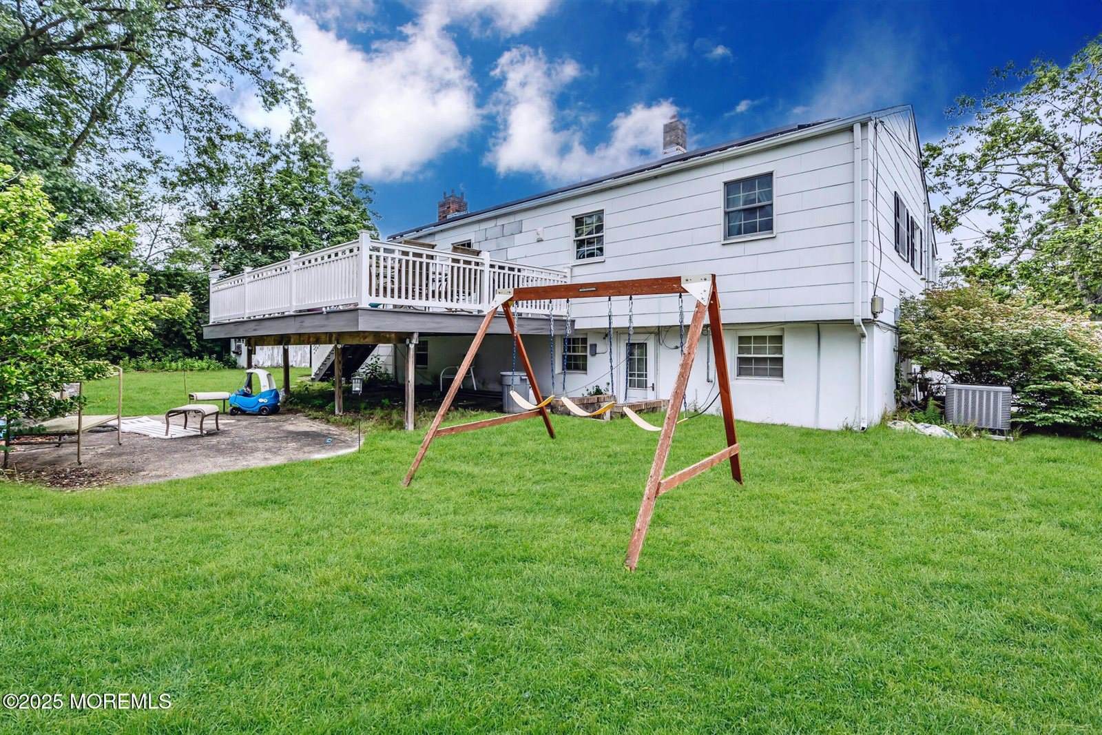 7 Southport Drive, Howell, NJ 07731