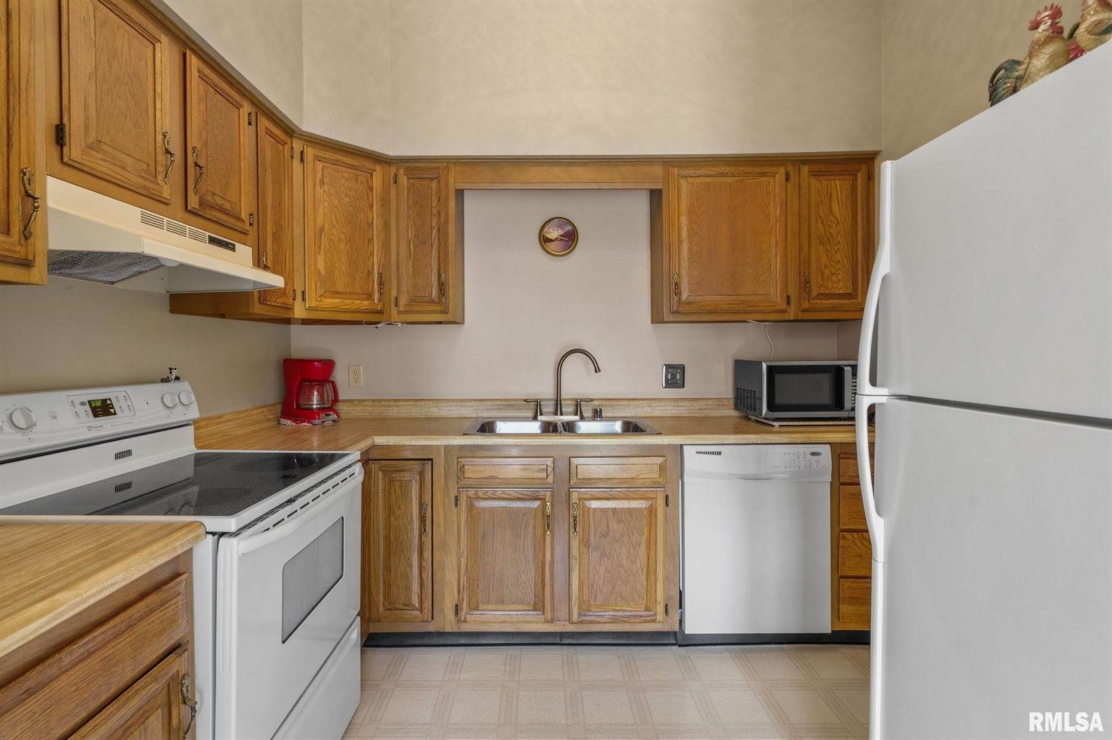 4023 Lillie Avenue, Davenport, IA 52806