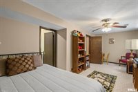 4023 Lillie Avenue, Davenport, IA 52806