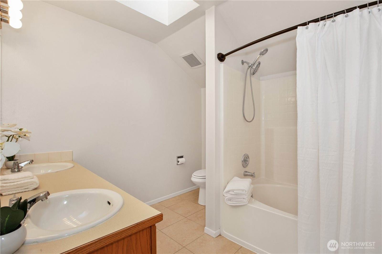 2025 Palisade Blvd, Dupont, WA 98327