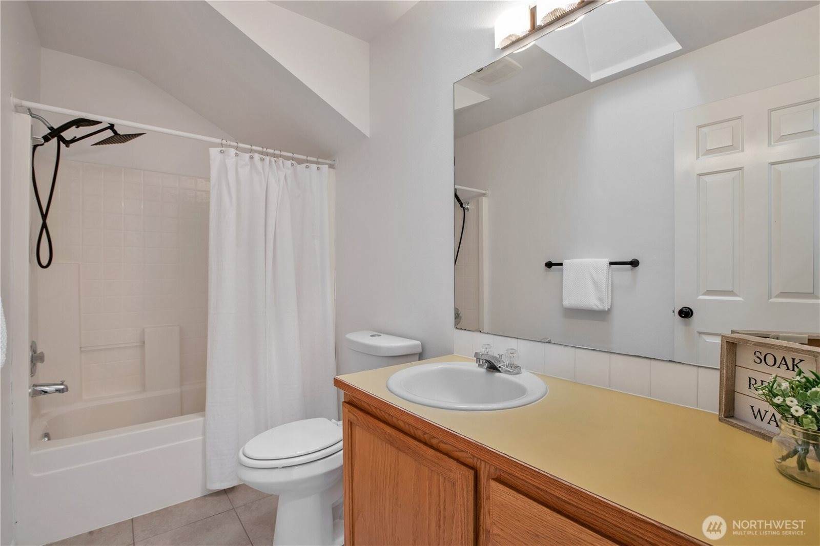 2025 Palisade Blvd, Dupont, WA 98327