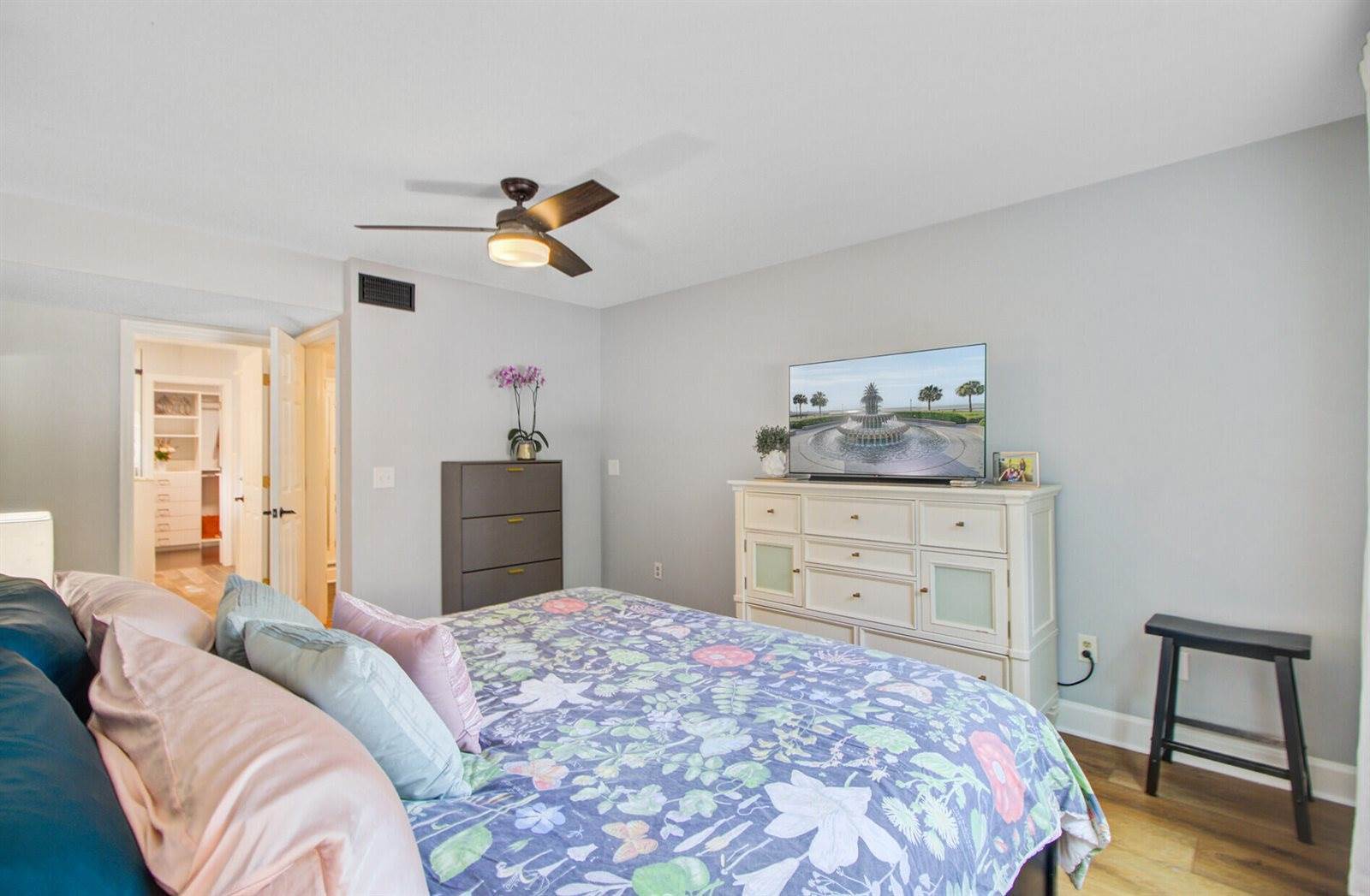 1412 Oaklanding Road, Mount Pleasant, SC 29464