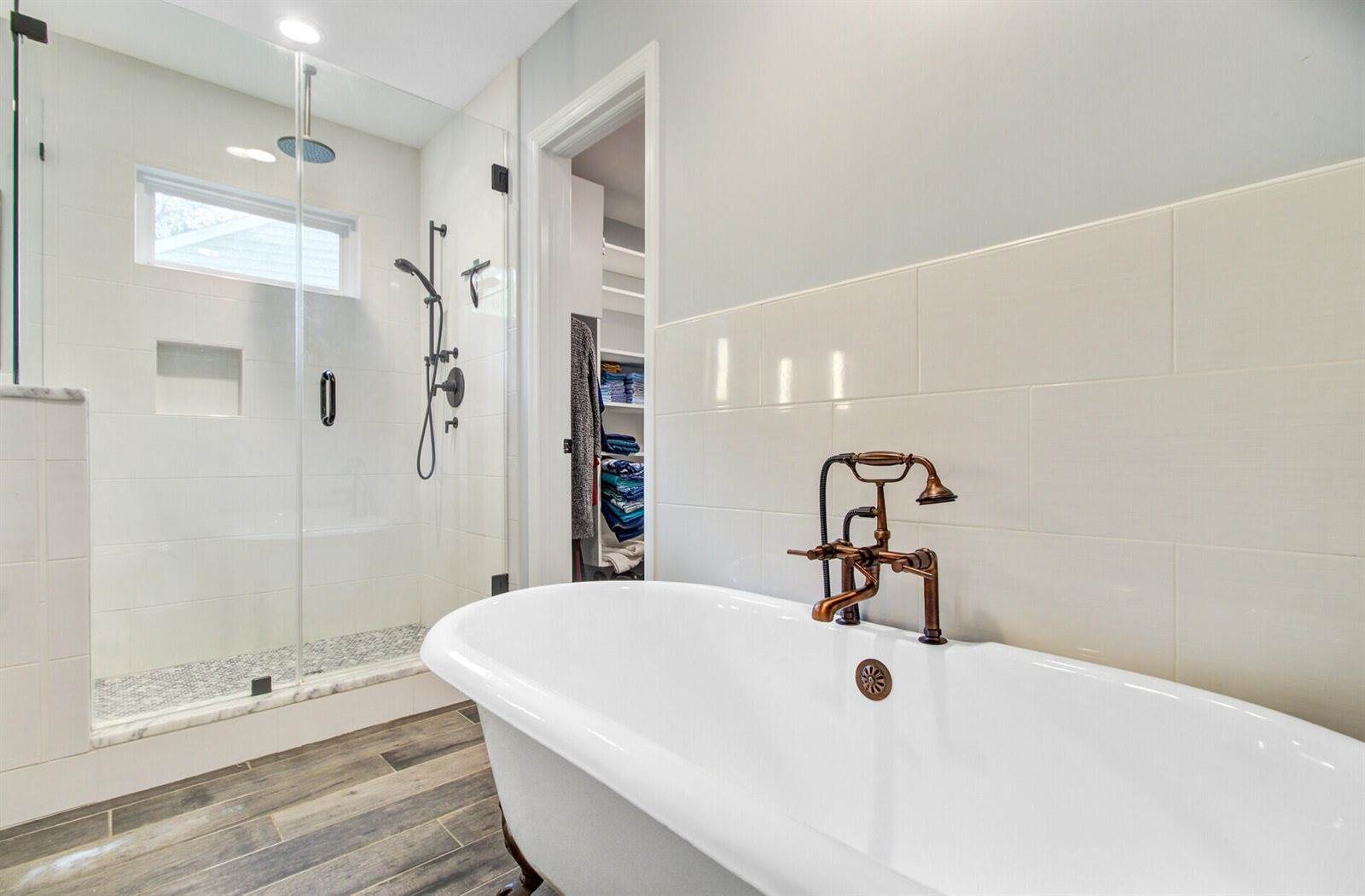 1412 Oaklanding Road, Mount Pleasant, SC 29464