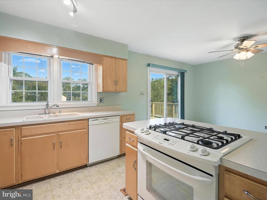 8917 Virginia Avenue, Manassas, VA 20110