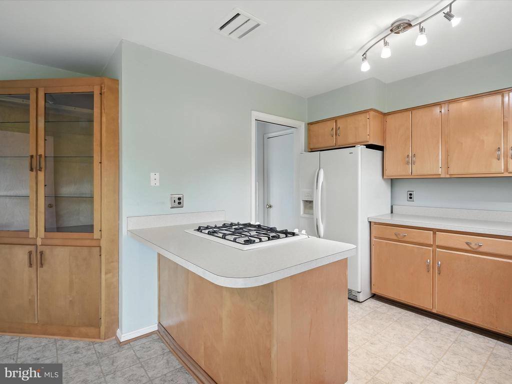 8917 Virginia Avenue, Manassas, VA 20110