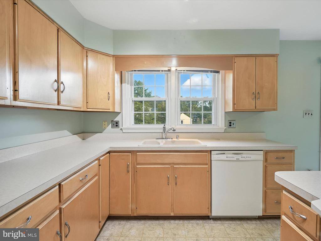 8917 Virginia Avenue, Manassas, VA 20110