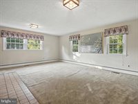 8917 Virginia Avenue, Manassas, VA 20110