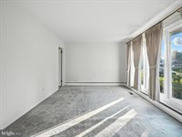 8917 Virginia Avenue, Manassas, VA 20110