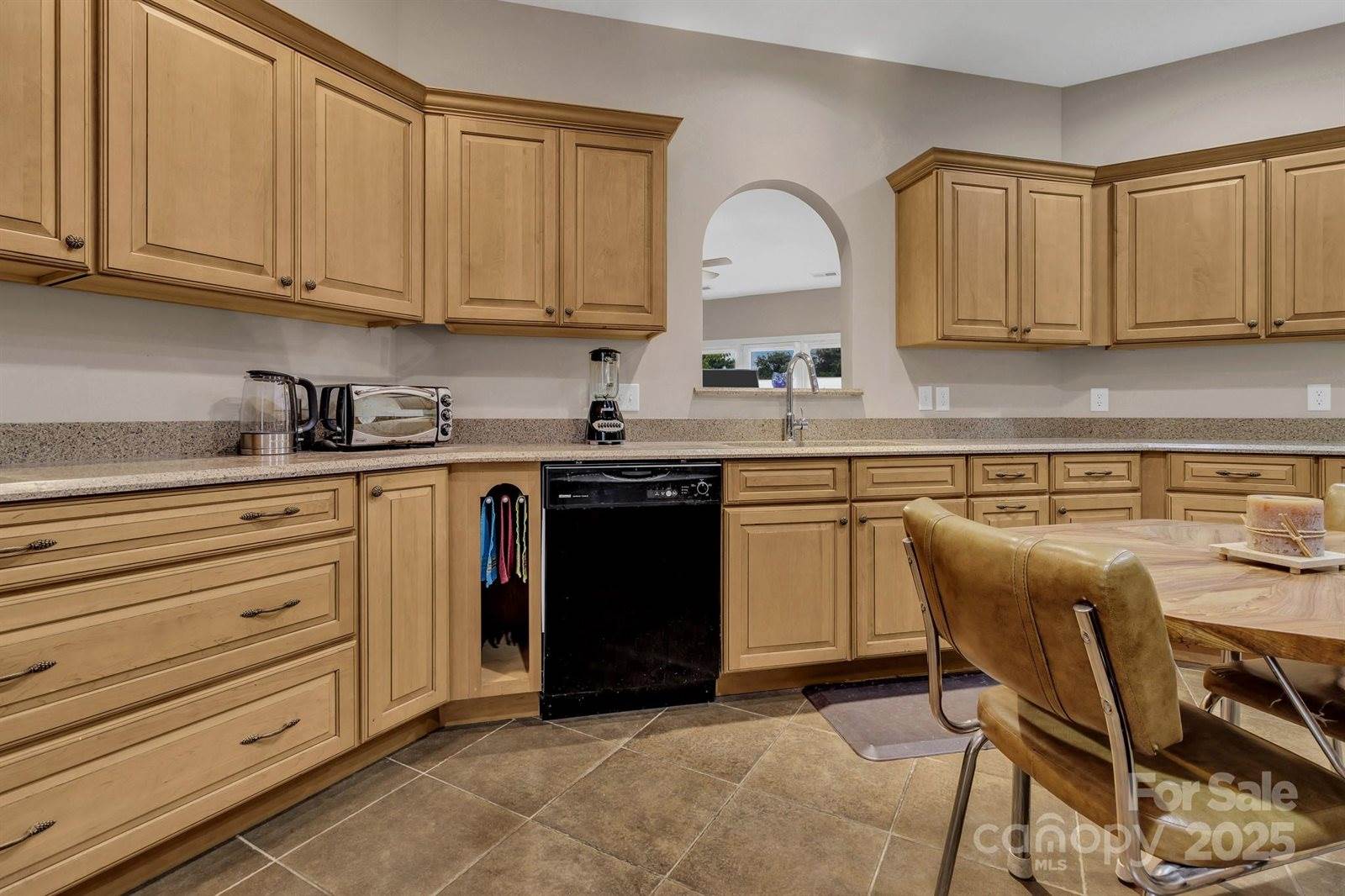 44 Pacifico Drive, Asheville, NC 28806