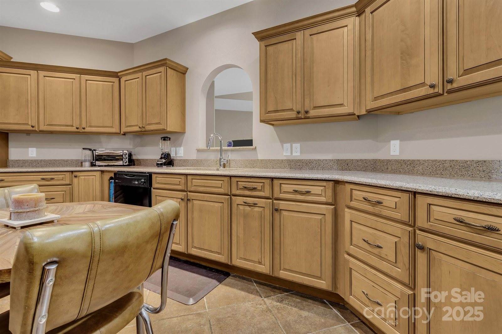 44 Pacifico Drive, Asheville, NC 28806