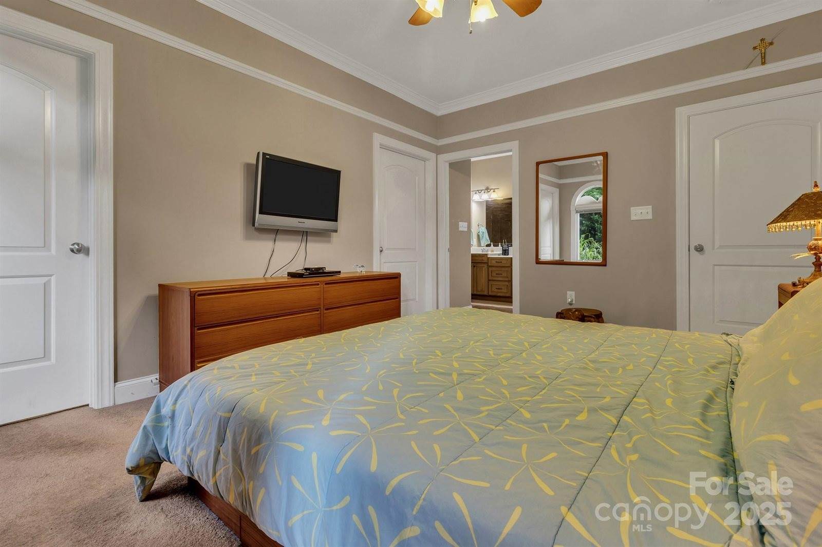 44 Pacifico Drive, Asheville, NC 28806